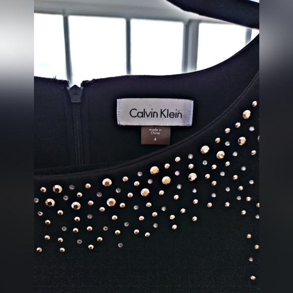 Black Size 4 Calvin Klein dress. - Picture 2 of 4